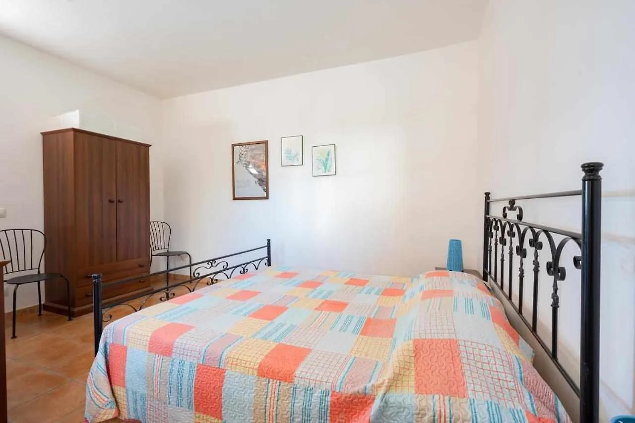 Appartamento La Veranda Sul Mare A Sampieri contacts